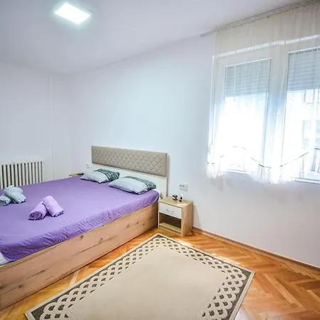 Your Cozy Hideaway In Lägenhet Skopje
