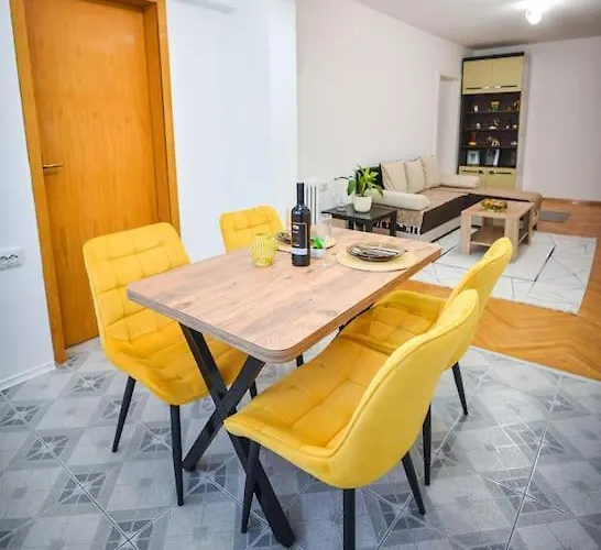 Your Cozy Hideaway In *